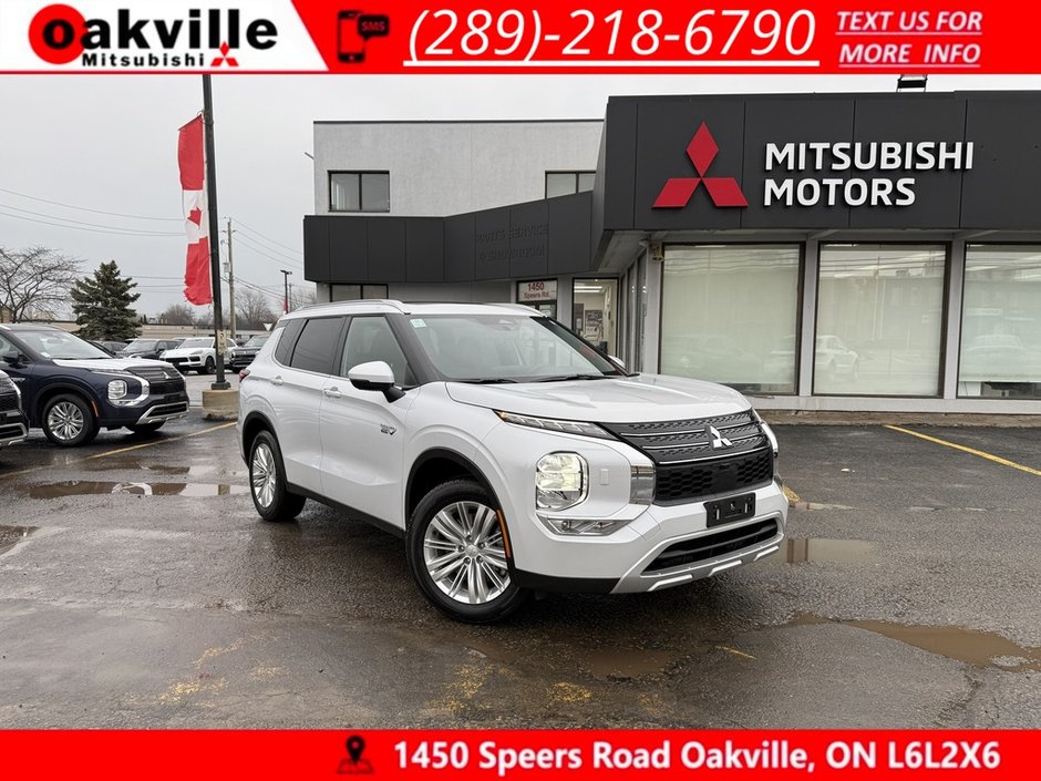 2025 Mitsubishi Outlander PHEV LE   S-AWC   ONE OWNER   CLEAN CARFAX   NAV in Oakville, Ontario