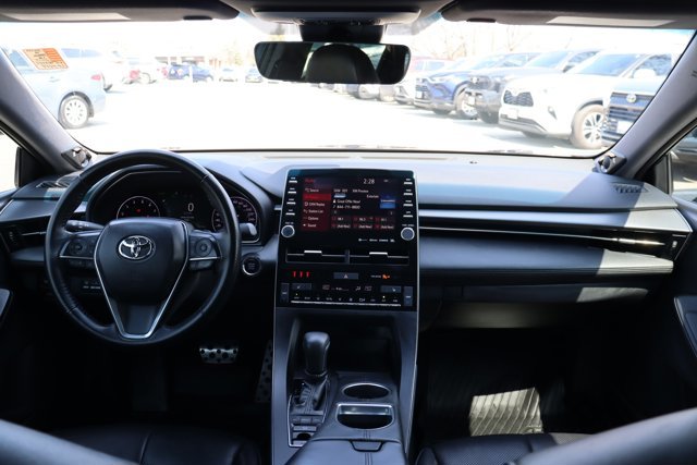 2019 Toyota Avalon XSE Lease Trade-in | Low KM | Sunroof-8