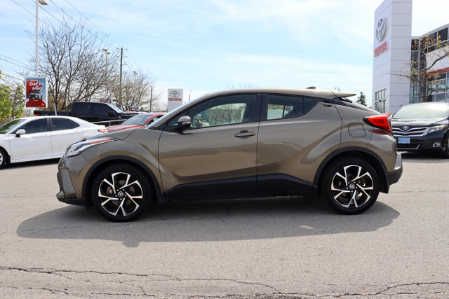 2021 Toyota C-HR XLE Premium FWD Lease Trade-in | Low KM-1