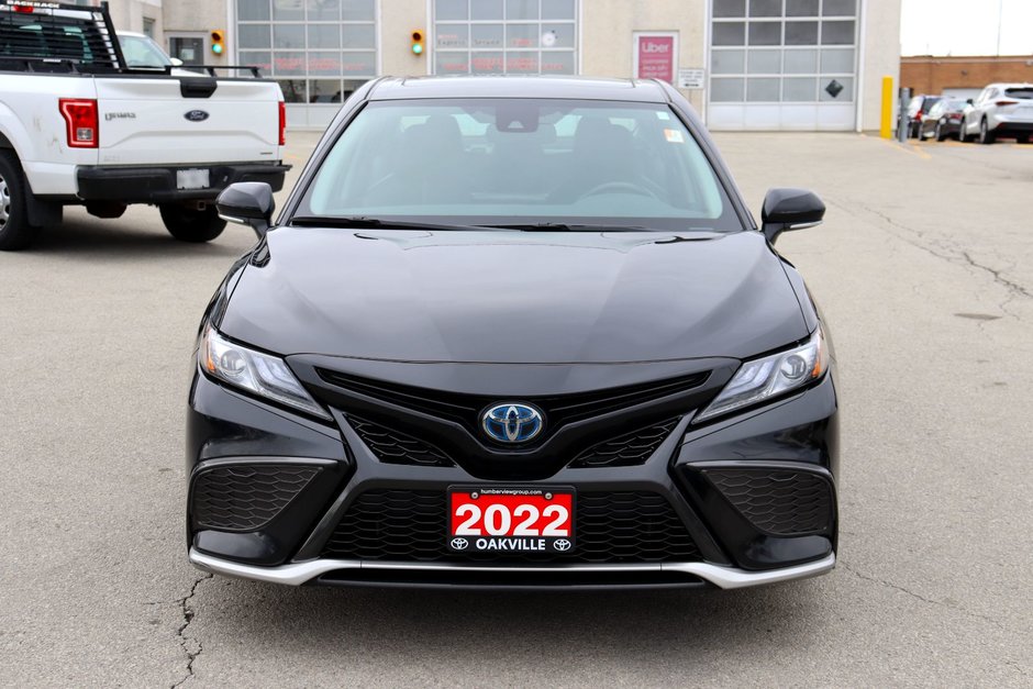 2022 Toyota Camry Hybrid Electric XSE Lease Trade-in Certified-4