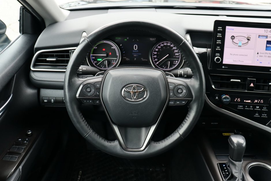 2022 Toyota Camry Hybrid XSE-9