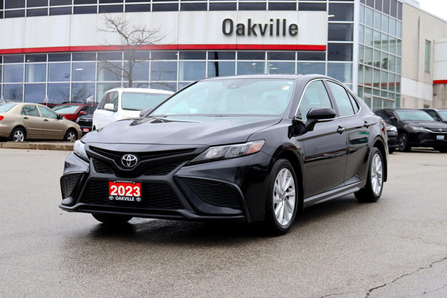 2023 Toyota Camry SE Lease Trade-in 8,750KM | Clean Carfax-0