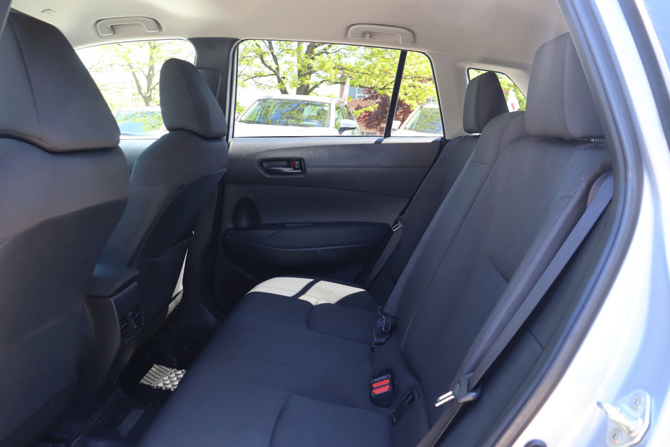 2023 Toyota COROLLA CROSS LE FWD | Low KM | Clean Carfax-7