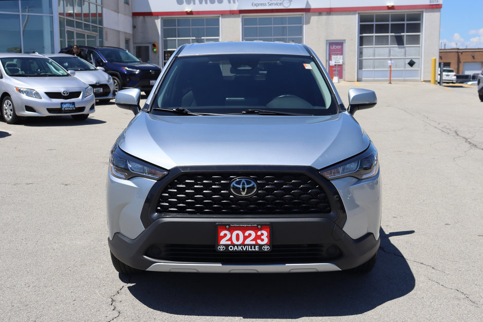2023 Toyota COROLLA CROSS LE FWD | Low KM | Clean Carfax-4