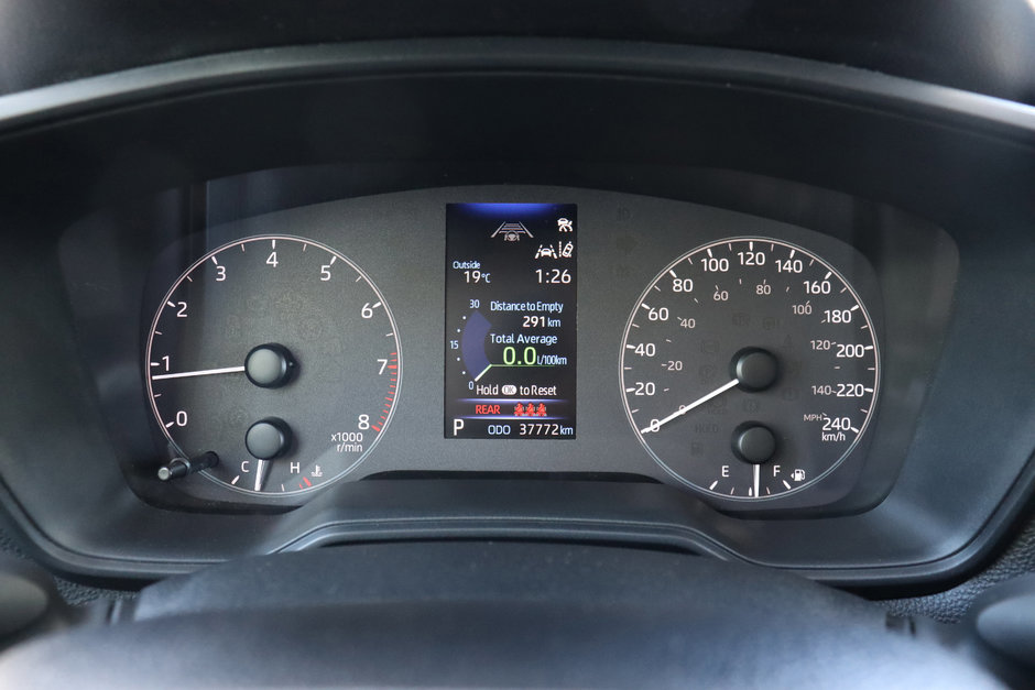 2023 Toyota COROLLA CROSS LE FWD | Low KM | Clean Carfax-10