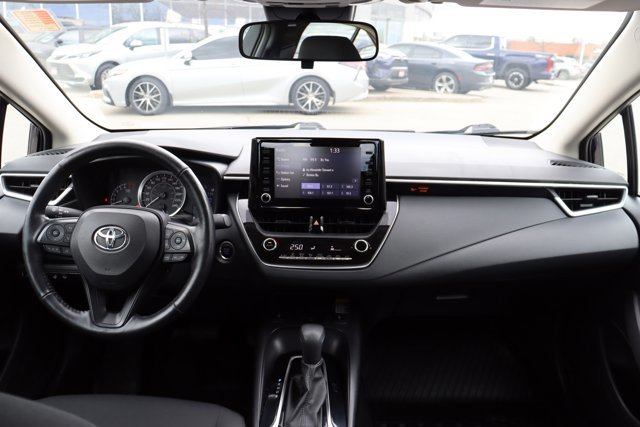 2022 Toyota Corolla LE Upgrade | Sunroof | Clean Carfax-8