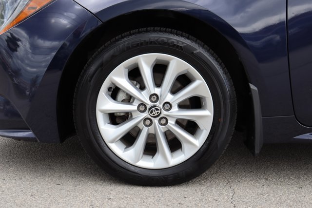 2022 Toyota Corolla LE Upgrade | Sunroof | Clean Carfax-5