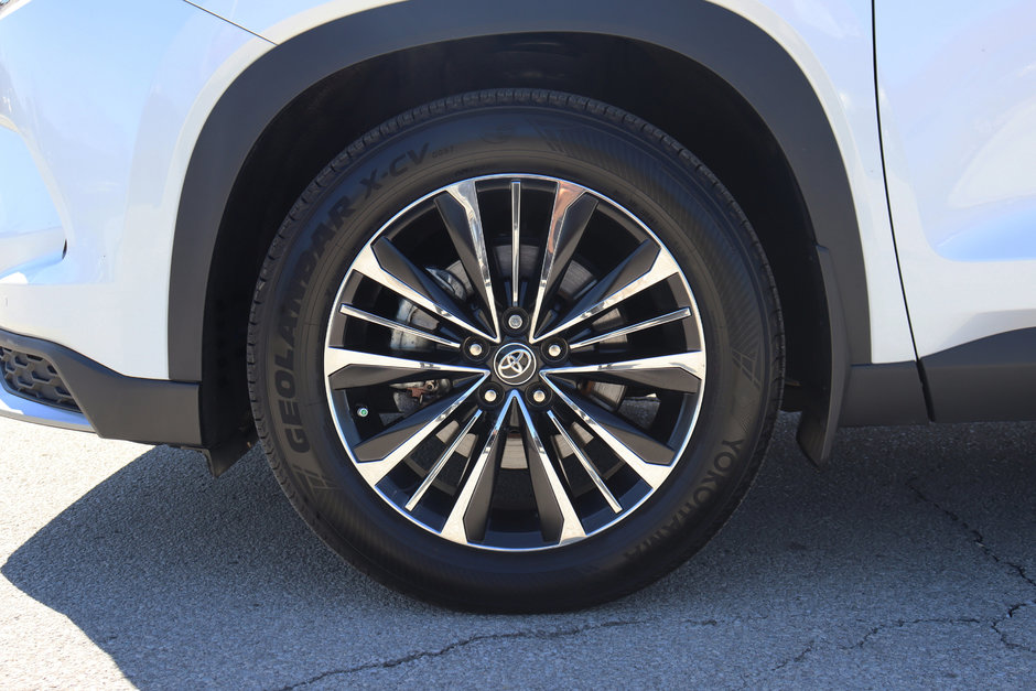 2024 Toyota Grand Highlander Hybrid Electric Platinum AWD Lease Trade-in-5