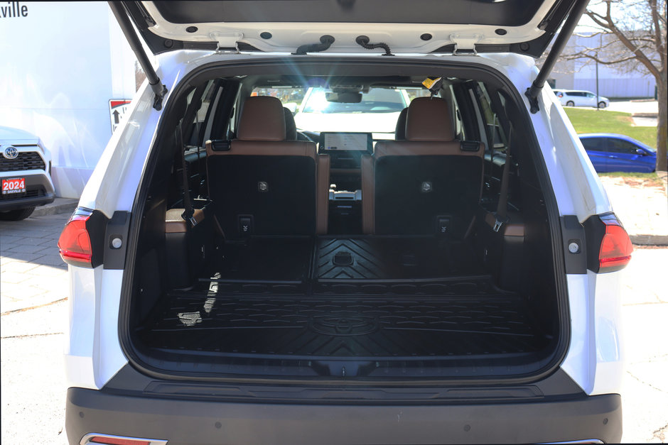 2024 Toyota Grand Highlander Hybrid Electric Platinum AWD Lease Trade-in-19