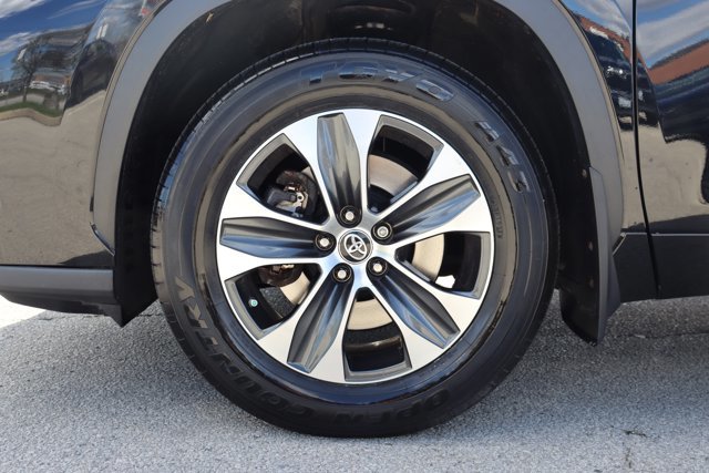 2021 Toyota Highlander XLE AWD 8-Pass | New Front Brake Pads+Rotors-5
