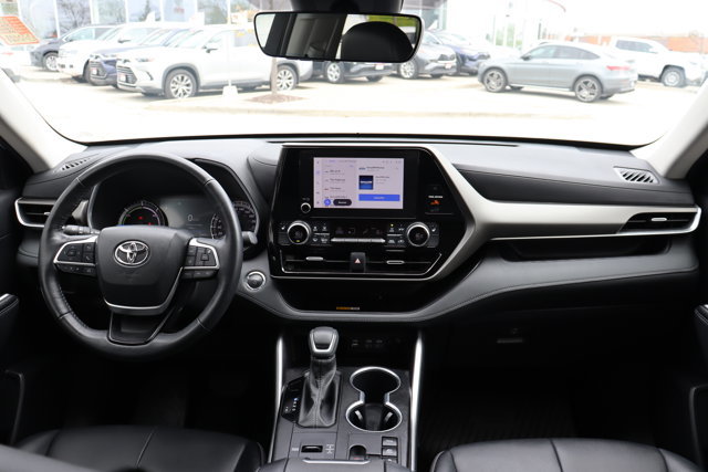 2023 Toyota Highlander Hybrid Electric XLE AWD Lease Trade-in-9