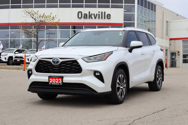 2023 Toyota Highlander Hybrid Electric XLE AWD Lease Trade-in-0