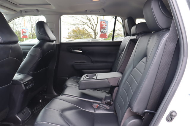 2023 Toyota Highlander Hybrid Electric XLE AWD Lease Trade-in-7
