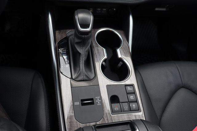 2024 Toyota Highlander Hybrid Electric Platinum AWD | 7-Pass-13