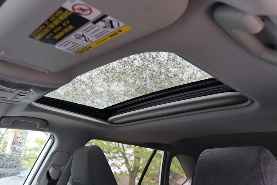 2021 Toyota RAV4 XLE AWD Lease Trade-in | Low KM | Sunroof-14