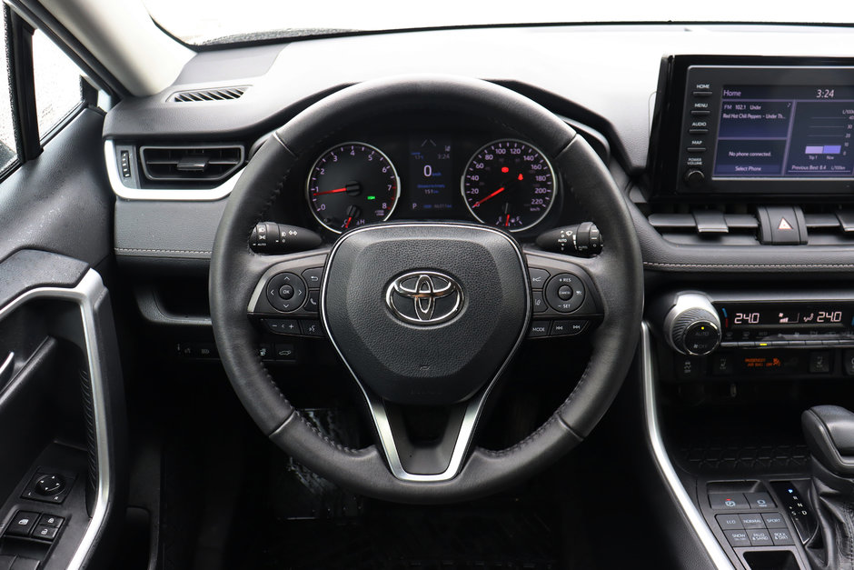 2021 Toyota RAV4 XLE AWD Lease Trade-in | Low KM | Sunroof-9