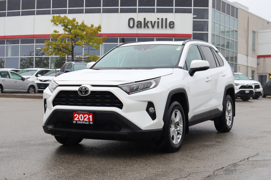 2021 Toyota RAV4 XLE AWD Lease Trade-in | Low KM | Sunroof-0