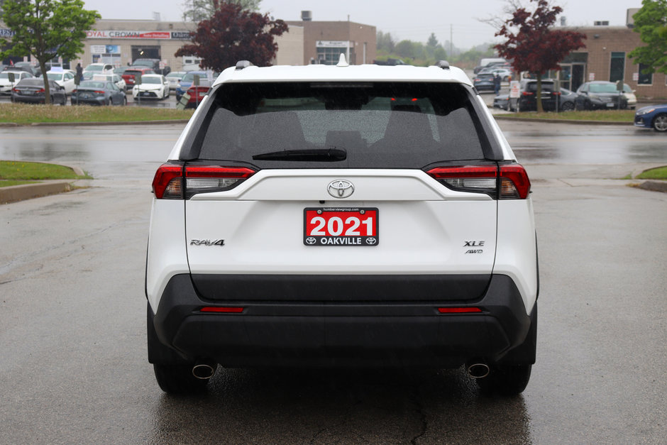 2021 Toyota RAV4 XLE AWD Lease Trade-in | Low KM | Sunroof-2