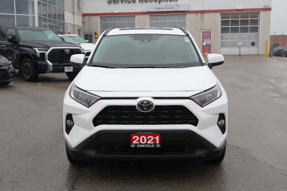 2021 Toyota RAV4 XLE AWD Lease Trade-in | Low KM | Sunroof-4