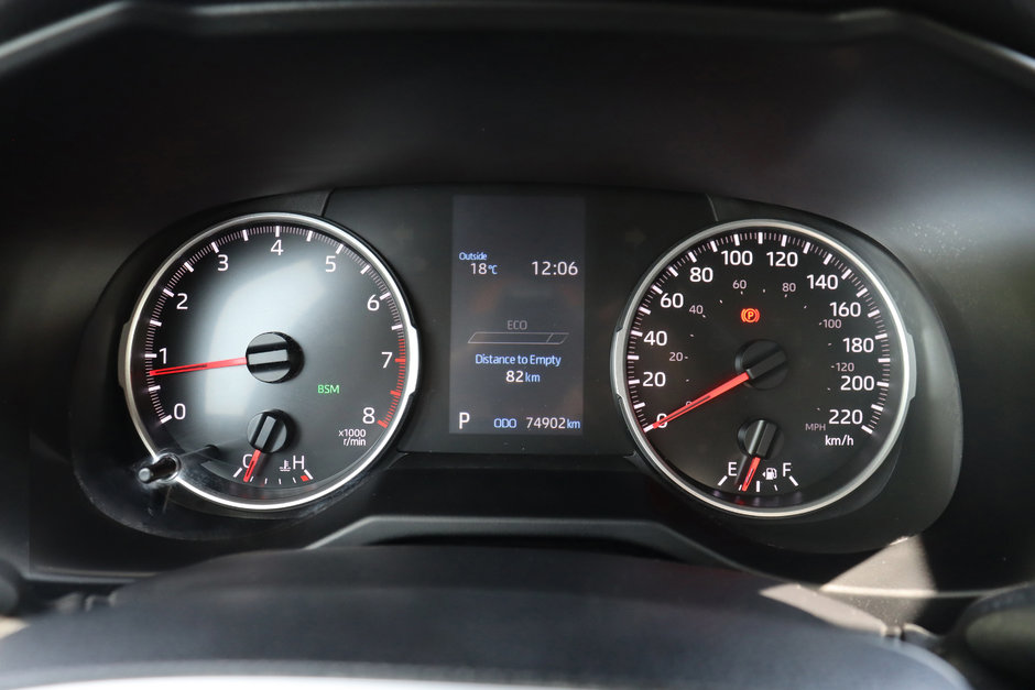 2022 Toyota RAV4 XLE AWD Lease Trade-in | Clean Carfax-10