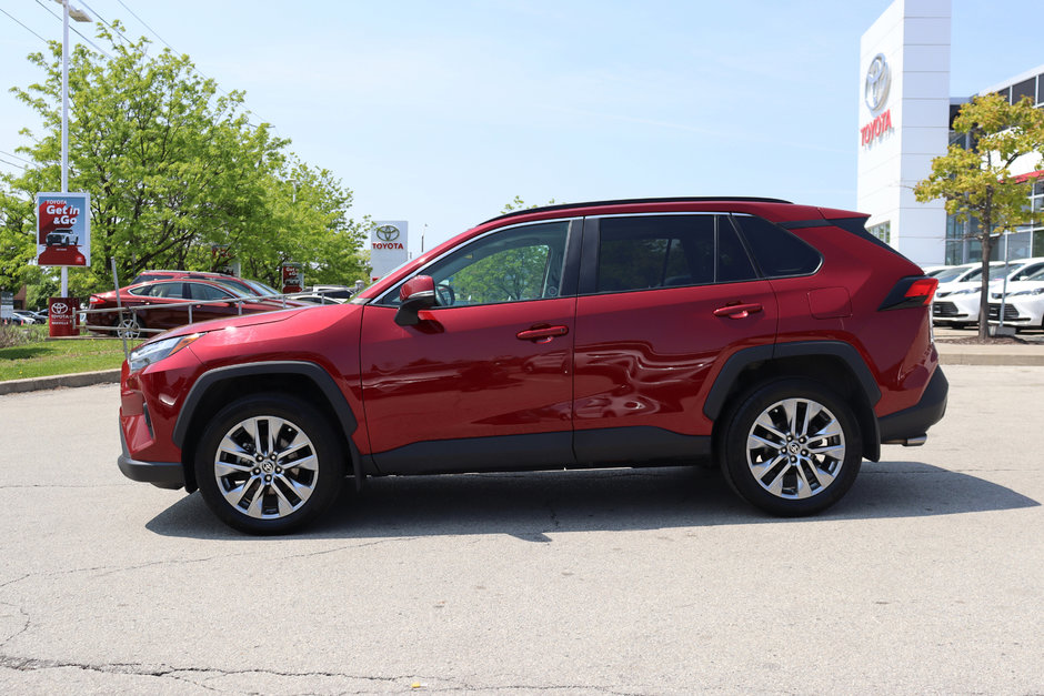 2022 Toyota RAV4 XLE AWD Lease Trade-in | Clean Carfax-1