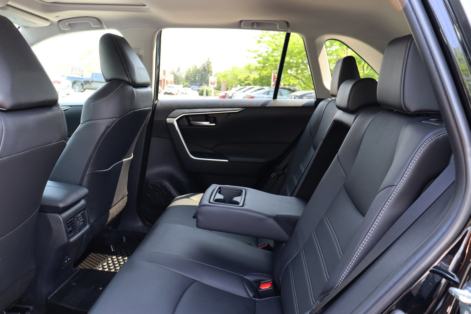 2025 Toyota RAV4 Hybrid Electric XLE AWD Lease Trade-in-7