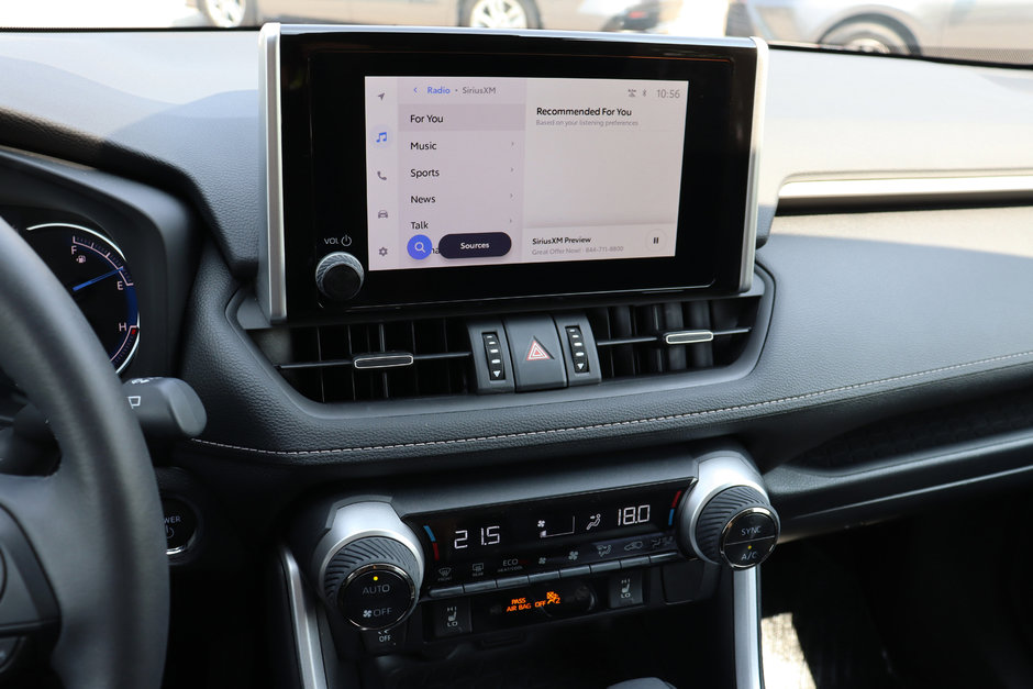 2025 Toyota RAV4 Hybrid Electric XLE AWD Lease Trade-in-12