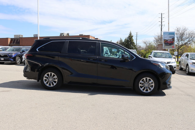 2024 Toyota Sienna Hybrid Electric LE AWD 8-Pass-3