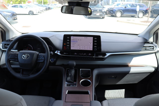 2024 Toyota Sienna Hybrid Electric LE AWD 8-Pass-9