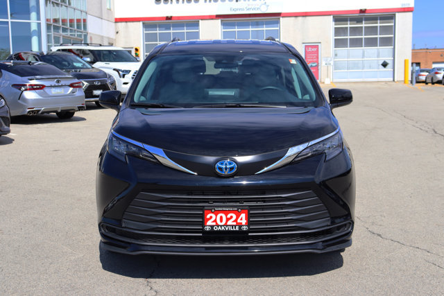 2024 Toyota Sienna Hybrid Electric LE AWD 8-Pass-4