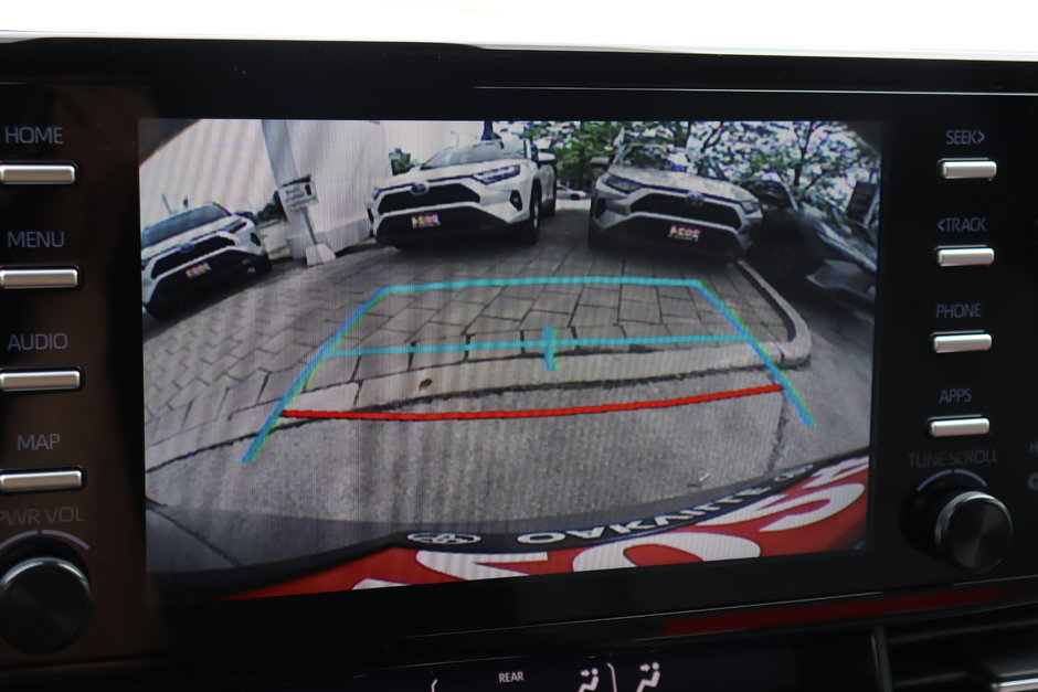 2024 Toyota Sienna LE AWD 8-Pass | Brakes Serviced-14