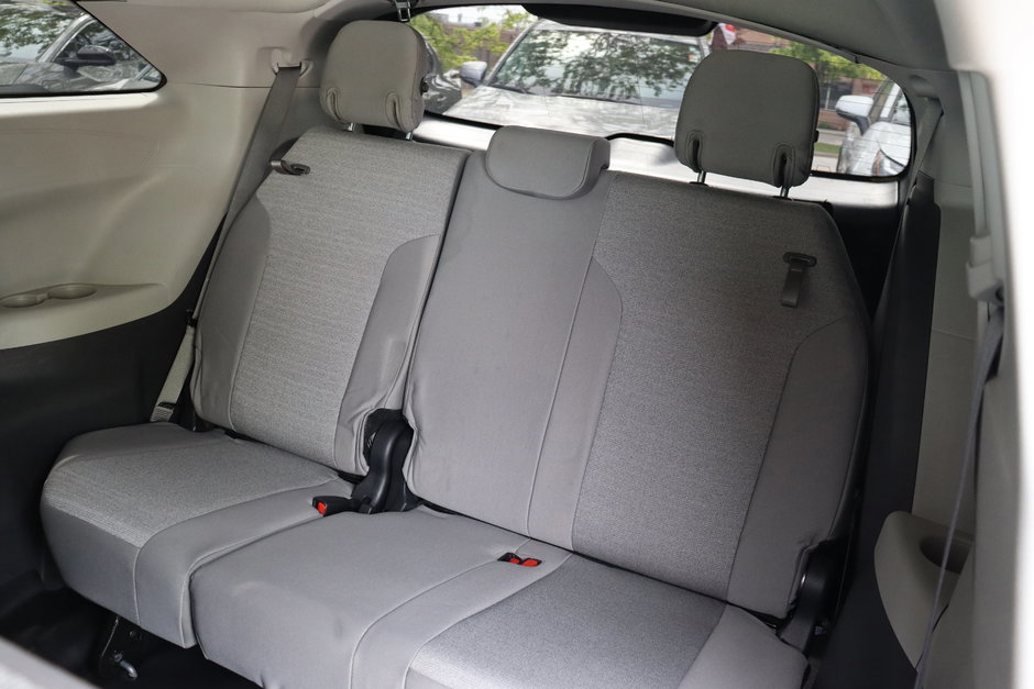 2024 Toyota Sienna LE AWD 8-Pass | Brakes Serviced-8