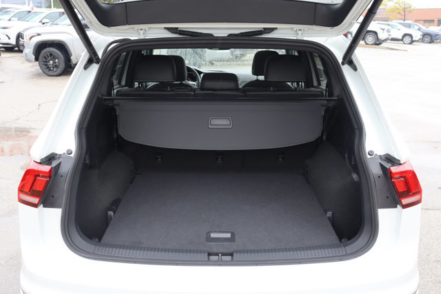 2024 Volkswagen Tiguan Highline R-Line 4MOTION Lease Trade-in | Navi-17