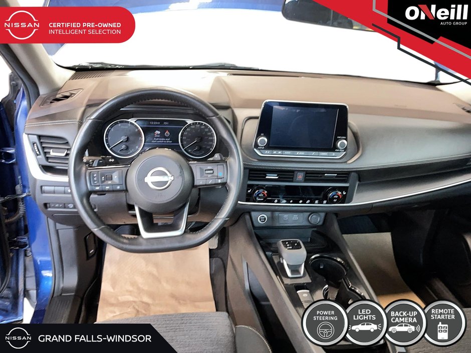 2023 Nissan Rogue SV Moonroof-12
