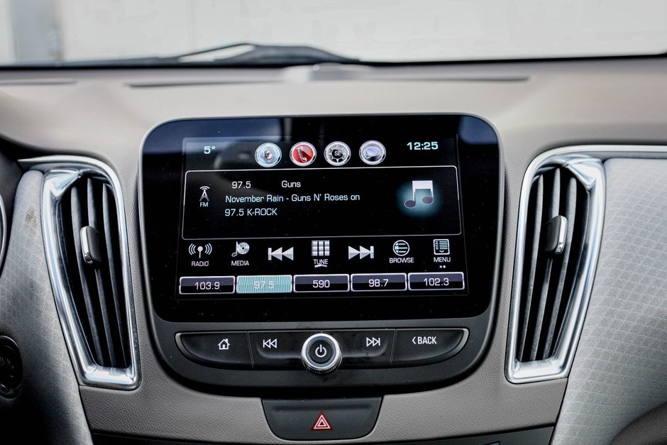 2017 Chevrolet Malibu LT-14