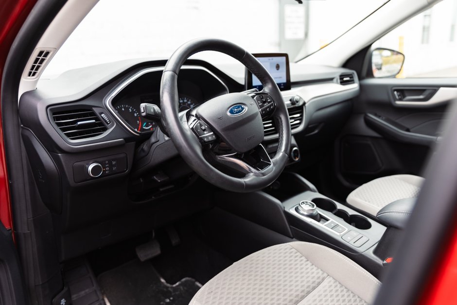 2022 Ford Escape SE AWD-12