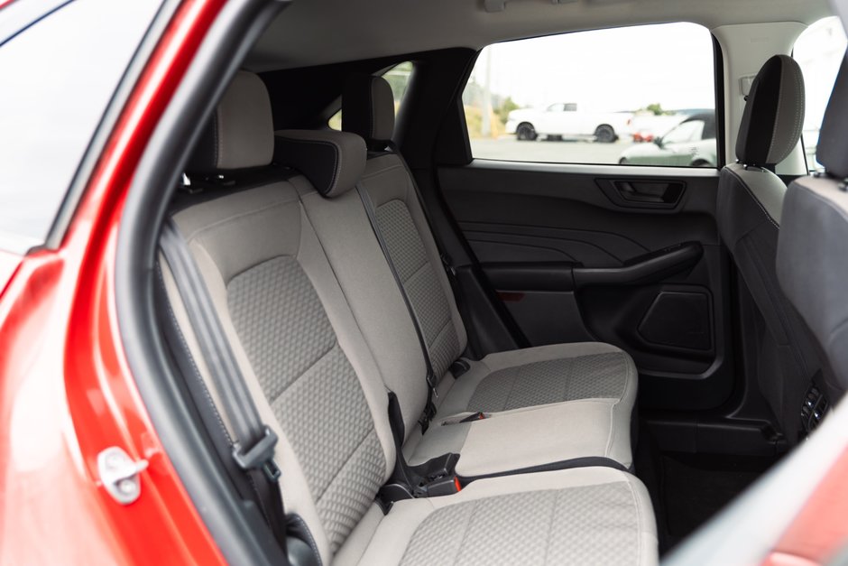 2022 Ford Escape SE AWD-19