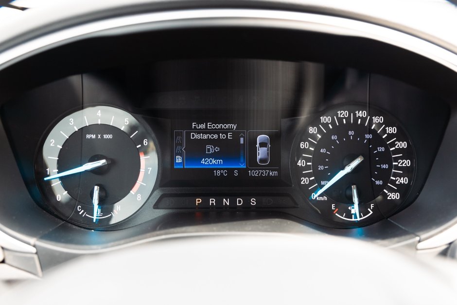2016 Ford Fusion SE FWD-15