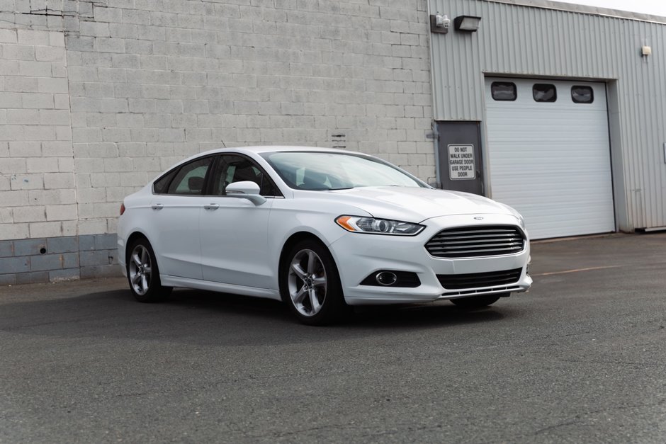 2016 Ford Fusion SE FWD-4
