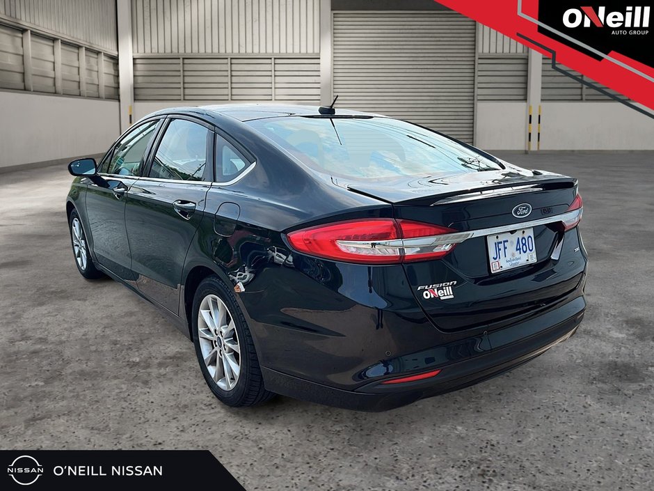 2017 Ford Fusion SE FWD-3