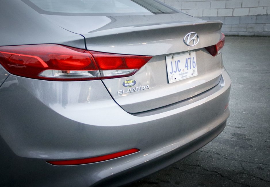 2018 Hyundai Elantra LE-10
