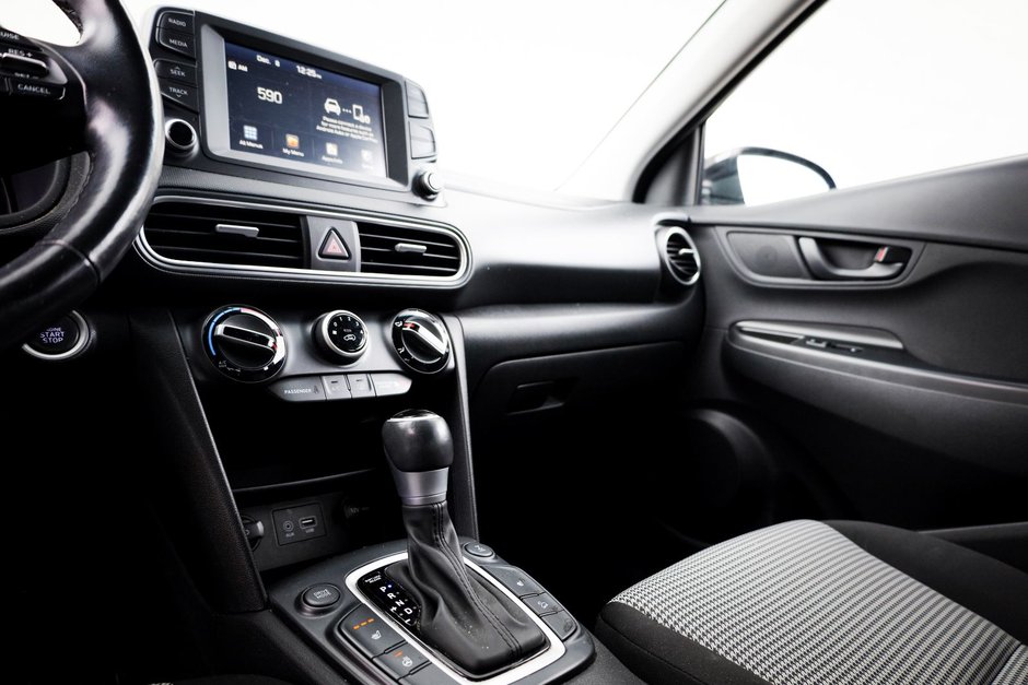 2020 Hyundai Kona Preferred-17