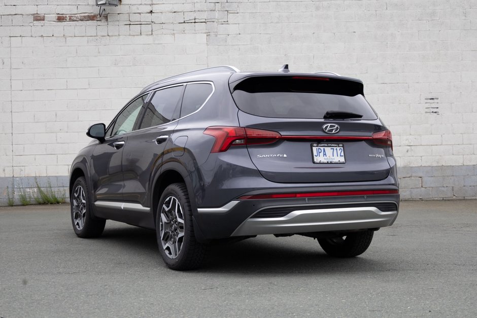 2022 Hyundai Santa Fe Plug-In Hybrid Luxury-11