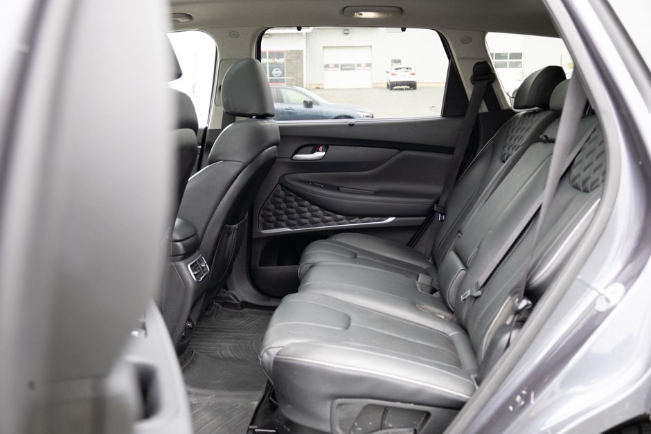 2022 Hyundai Santa Fe Plug-In Hybrid Luxury-24