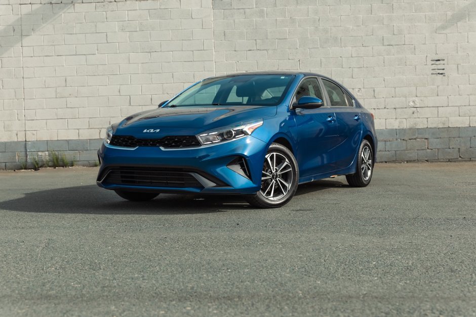 2022 Kia Forte (5) EX IVT-2