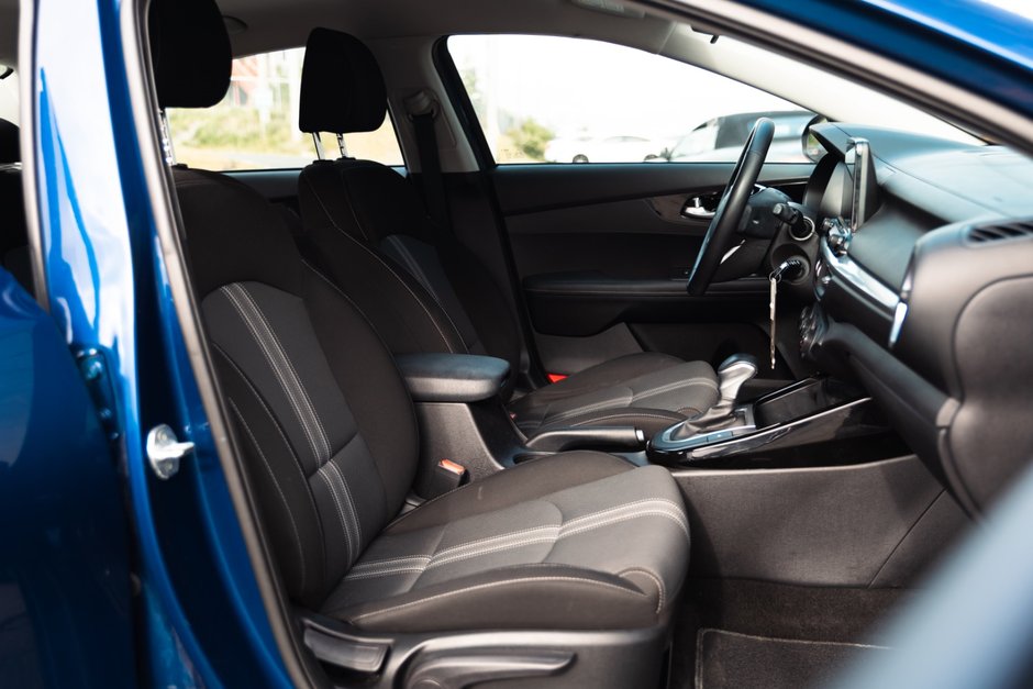 2022 Kia Forte (5) EX IVT-19