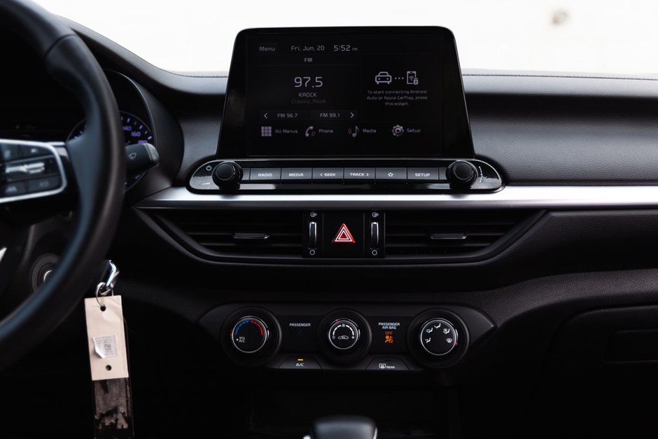 2022 Kia Forte (5) EX IVT-17