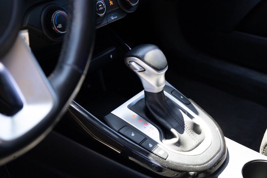2022 Kia Forte (5) EX IVT-16