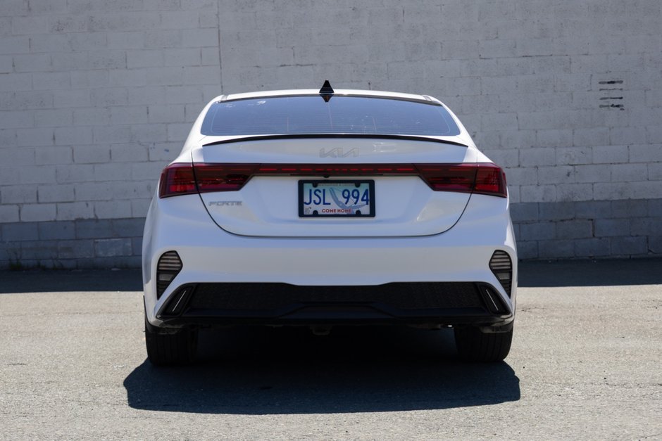 2022 Kia Forte (5) EX IVT-6