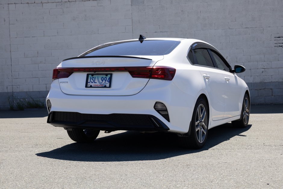 2022 Kia Forte (5) EX IVT-5